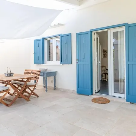 Azzurra Monticelli Villa