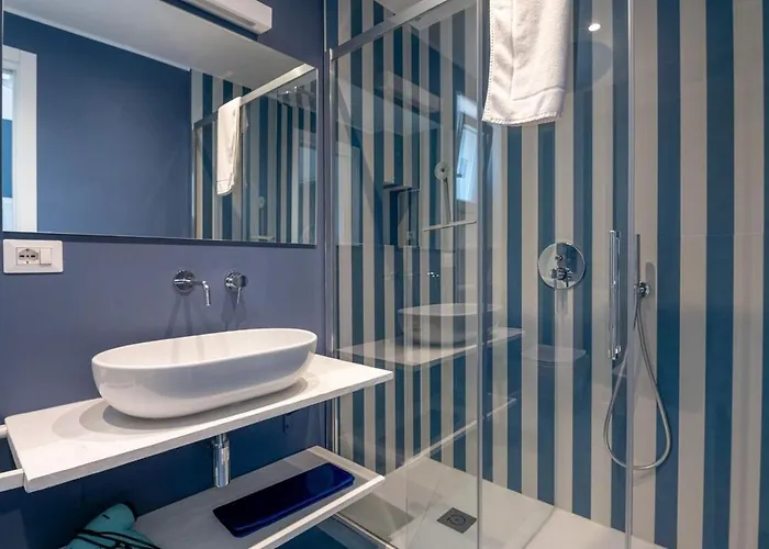 Villa Azzurra Monticelli *