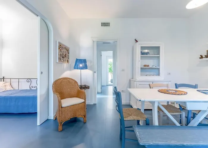 Villa Azzurra Monticelli *