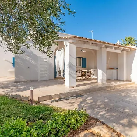 فيلة Azzurra Monticelli فيلانوفا دي أوستوني