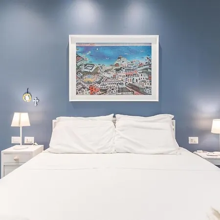 Azzurra Monticelli *