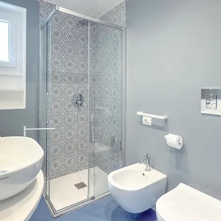 Azzurra Monticelli *