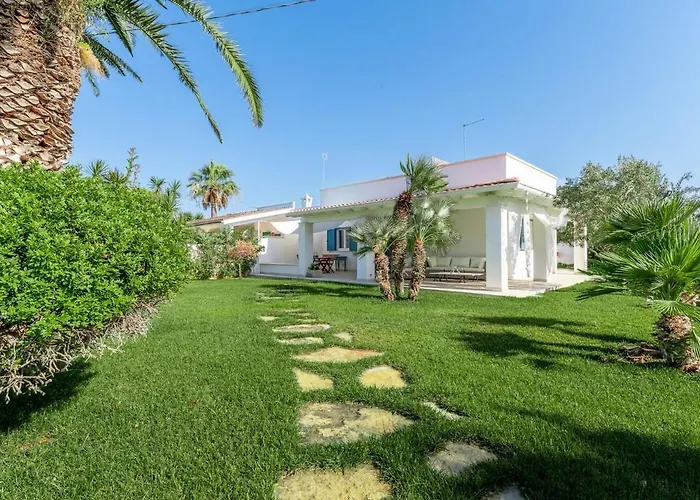 Azzurra Monticelli Villa