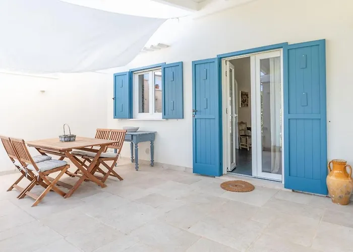 Azzurra Monticelli Villa